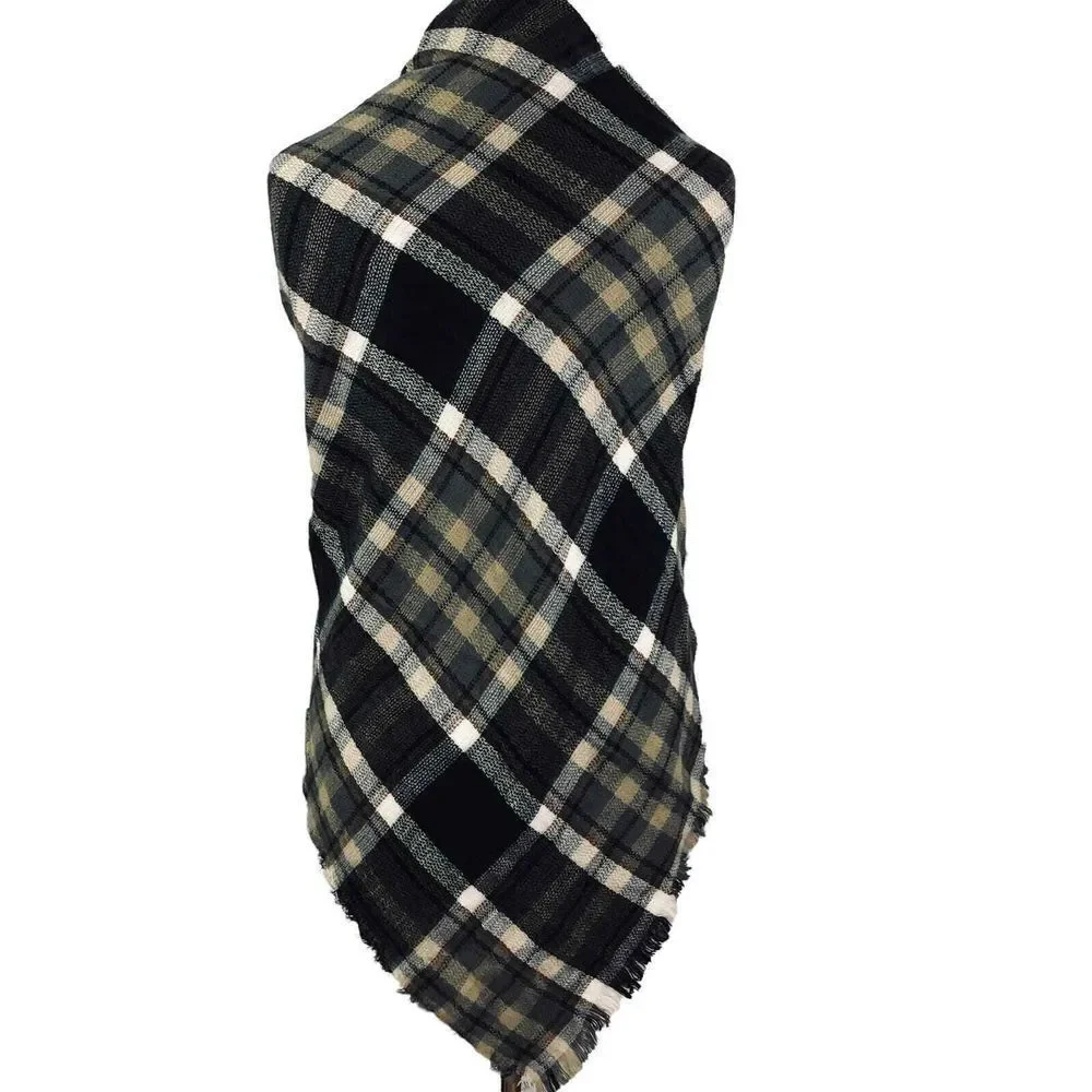 Kohl's Womens Large Gray Brown‎ Black White Plaid Acrylic Scarf/Wrap